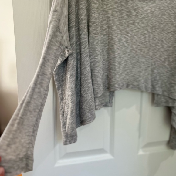 Lush Flowy Cowlneck Pullover Top - Picture 3 of 5